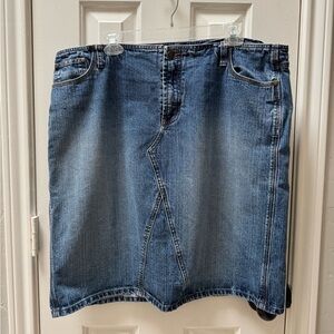 No Boundaries Juniors 19 Denim Skirt